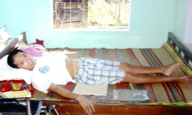 Thắt ruột nhìn con lụi dần