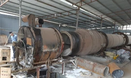 Lò đốt tại xã Trần Phú đang được tháo dỡ