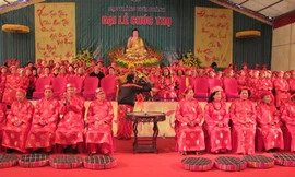 Đại lễ chúc thọ bên sông Kỳ Cùng