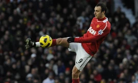Berbatov 5 lần lập công, Man United đại thắng 7-1