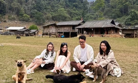 Giới trẻ rủ nhau đến trải nghiệm, chụp ảnh ở ngôi làng nguyên sơ Hang Táu 