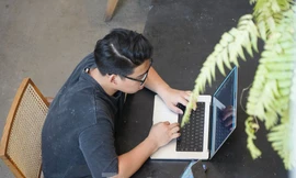 Làm việc tại quán cà phê - văn phòng di động hấp dẫn người trẻ