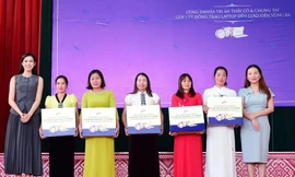 Hoa hậu Đỗ Thị Hà: 'Hạnh phúc khi được lan tỏa lời tri ân tới thầy cô từ hành động thiết thực'