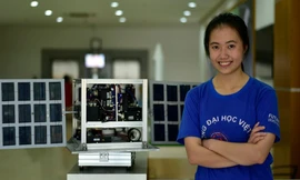 Đọc sách về vật lý thiên văn từ cấp 2, nữ sinh 10x ước mơ khám phá vũ trụ