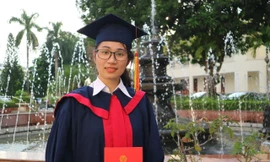 'Lỡ duyên' với Học viện Cảnh sát, nữ sinh 9x tốt nghiệp thủ khoa ngành Luật