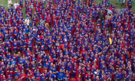 Hàng ngàn người trong trang phục siêu nhân