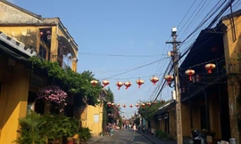 Đà Nẵng, Quảng Nam tạm dừng phố đi bộ, chợ đêm và một số dịch vụ kể từ ngày 3/5