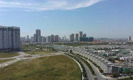 Bất động sản bán tháo mạnh, nên mua hay chờ giảm tiếp? 