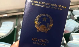 Doanh nghiệp lữ hành 'đứng ngồi không yên' khi Đức dừng cấp visa với hộ chiếu mới