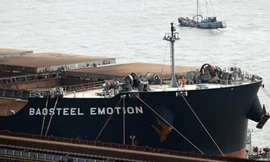 Nhận được tiền, Trung Quốc thả tàu Nhật Bản