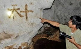 Lời kể rợn người của lão ông tìm vàng dưới quan tài không đáy