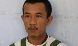 Bị người tình đâm trọng thương vì nằm xem tivi với trai lạ