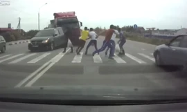 Xe tải mất lái gây tai nạn kinh hoàng