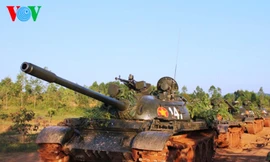 Xem Lữ đoàn xe tăng 215 luyện binh, sẵn sàng chiếu đấu
