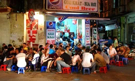 Cân nhắc cho bán bia ở phố đi bộ