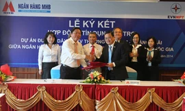 MHB ký hợp đồng tín dụng tài trợ DA điện
