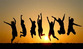 Điều gì xảy ra nếu tất cả mọi người trên Trái đất cùng nhảy?