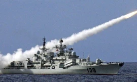  Tàu chiến Trung Quốc trong một cuộc tập trận