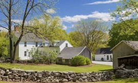 Biệt thự bên dòng sông thơ mộng của “tiểu thư Jones“