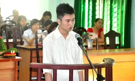 Đâm bạn gái rồi tự sát, lĩnh 19 năm tù