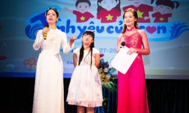 Chiều Xuân và con gái giao lưu với khán giả, chia sẻ những bí quyết bảo vệ hạnh phúc gia đình