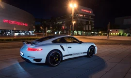 Porsche giới thiệu siêu phẩm đặc biệt 911 Turbo S GB Edition 