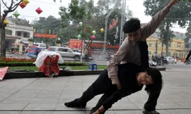 Những bước nhảy của họ có thua kém gì cánh trẻ