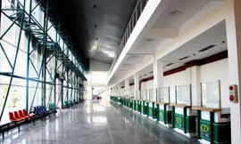 Bến xe phía Nam (TP Đà Nẵng) được đầu tư cả trăm tỷ đồng nhưng không một bóng người