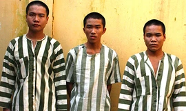 Cuộc vây bắt băng cướp dùng súng xông vào tiệm bán gạo