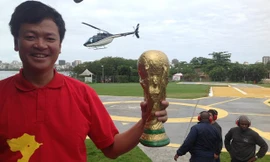 Fan Việt thuê trực thăng xem trận Brazil - Hà Lan trên cao