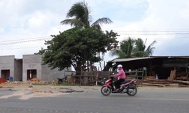 Hiện trường nơi chị Nguyễn Thị Thơ bị xe đầu kéo cán chết