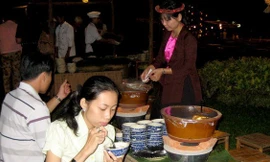 Hà Nội chính thức khai trương tuyến phố ẩm thực Hàng Buồm