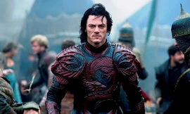 Luke Evans thủ vai Dracula trong “Chuyện chưa kể về Dracula” (Nguồn: Universal) 