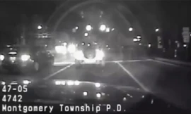 Pha tai nạn kinh hoàng khi ô tô chờ đèn đỏ