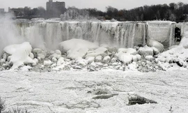 Băng đá tạo nên những kỳ quan