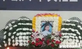 Lễ an táng chị Đỗ Thị Mỹ Tiên tại Hàn Quốc. Ảnh: Cộng đồng người Việt tại khu vực Chonlanam-do cung cấp 