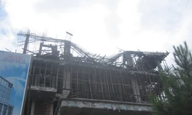 Sập giàn giáo tầng 7, hai người thương vong