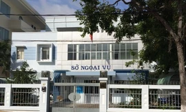 Buộc thôi việc cán bộ Sở Ngoại vụ trốn ở lại Mỹ