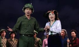 Cảnh trong vở Cô Sao dàn dựng tại Hà Nội, 2012. Ảnh: Nguyễn Đình Toán