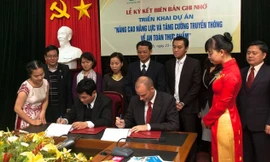 Lễ ký kết hợp tác giữa Mead Johnson Nutrition và Cục An toàn thực phẩm