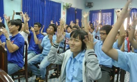 Các bạn trẻ khuyết tật tại TPHCM hào hứng với bộ phim “Những cuộc đời đáng sống” 