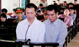 Lê Trọng Tú và Lô Minh Trọng tại tòa 