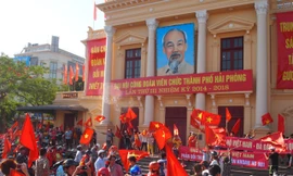 Người dân Hải Phòng xuống đường phản đối Trung Quốc