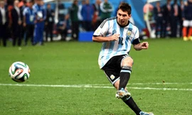 Đừng để Messi bị tra tấn bởi chấm 11m