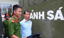 Vinh bị tuyên phạt 5 năm tù. Ảnh: Nguyễn Đông