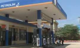 9x liều lĩnh vác dao xông vào cây xăng cướp tài sản