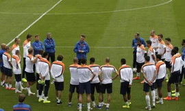 Khoảng trống của Van Gaal