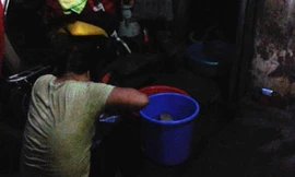 Lấy chồng phố cổ khổ hơn chân lấm tay bùn