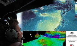 Những hình ảnh gây sửng sốt trong quá trình tìm MH370