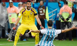 Romero là người hùng đưa Argentina vào chung kết. Ảnh: Getty Images